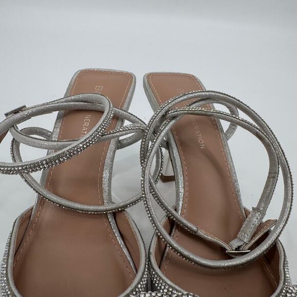 BCBGeneration Silver Rhinestone Metallic IIdy Pump Pointed Toe Heels Size 7.5 - Picture 8 of 11